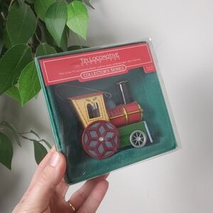 Hallmark 1986 Tin Locomotive Keepsake Ornament NEW